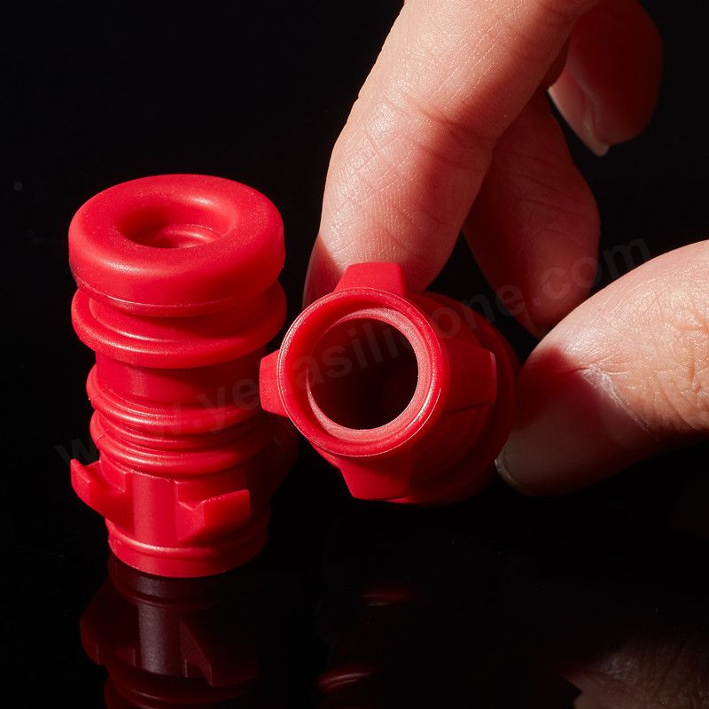 Overmolding Leakproof Silicone Control Bite Valve