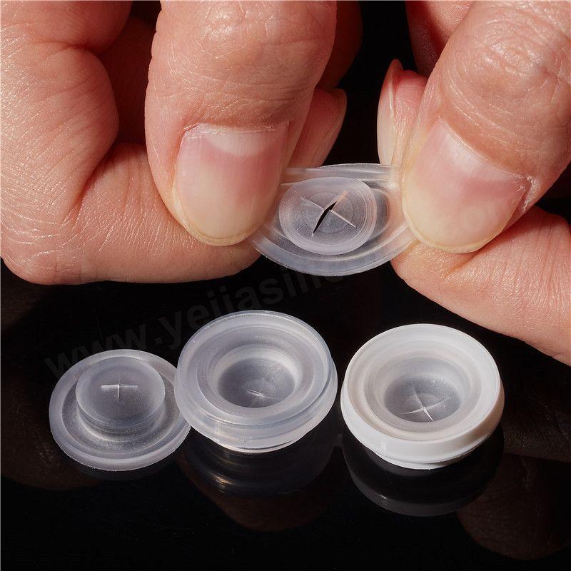 fluid dispensing valves